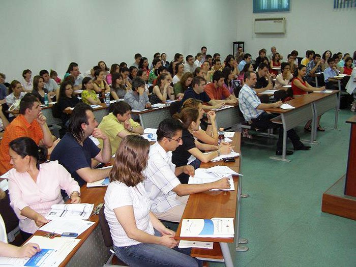Schimbări majore în învăţământul universitar 108926