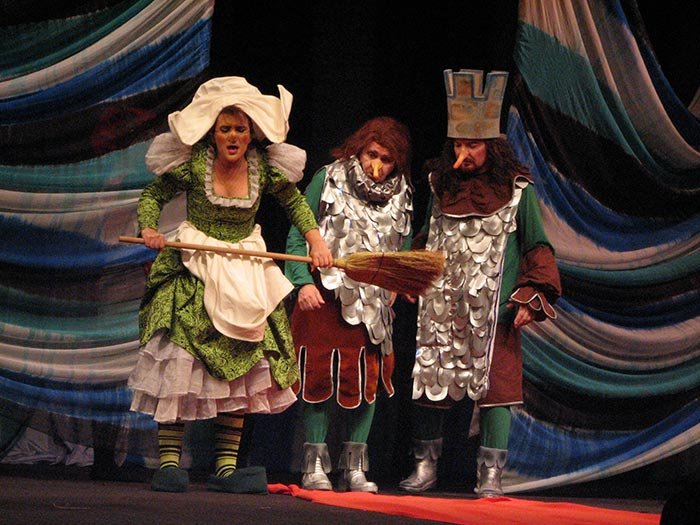 Festival internaţional de teatru pentru copii şi tineret 108978