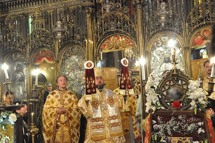 Mii de pelerini la sărbătoarea Sfinţilor Ciprian şi Iustina 108955