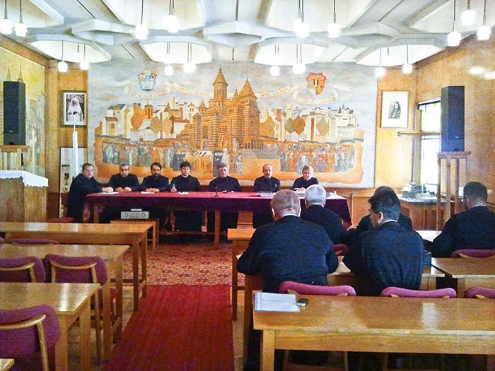 Examen pentru obţinerea gradului I în preoţie 108996