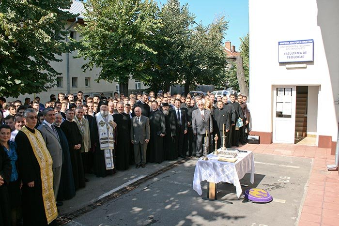 Noul an universitar în învăţământul teologic 109004
