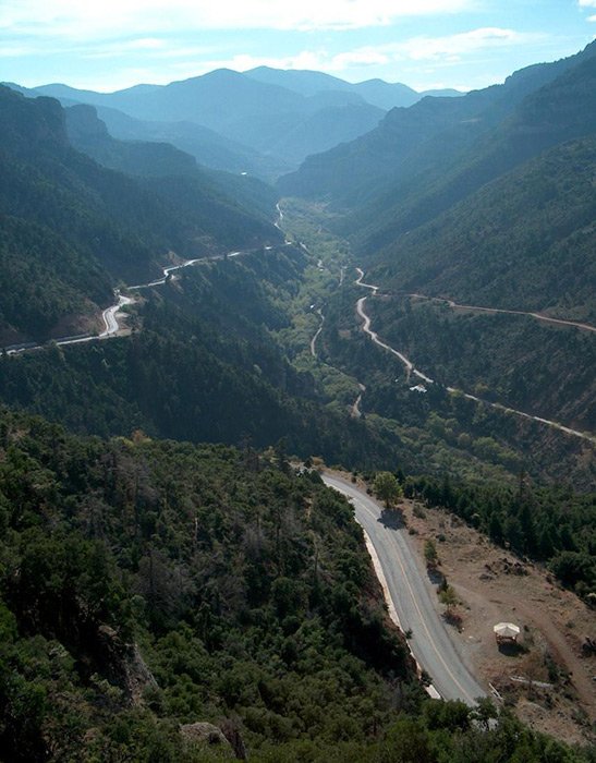 Pelerin sub soarele Greciei, la Mega Spileo 109110