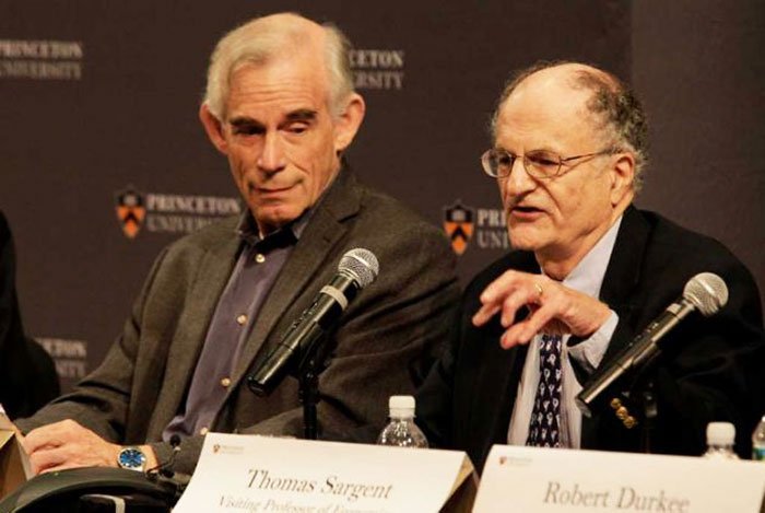 „Uniunea Europeană trebuie să-şi împartă povara datoriilor“ 109182