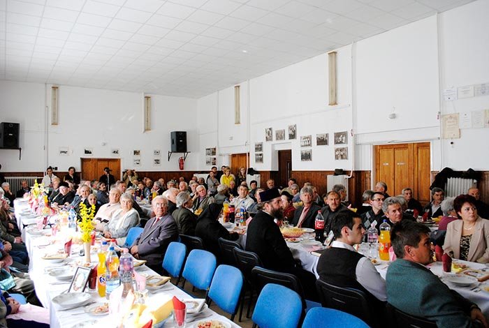 Popasuri duhovniceşti pentru românii din Ungaria şi Danemarca 109322