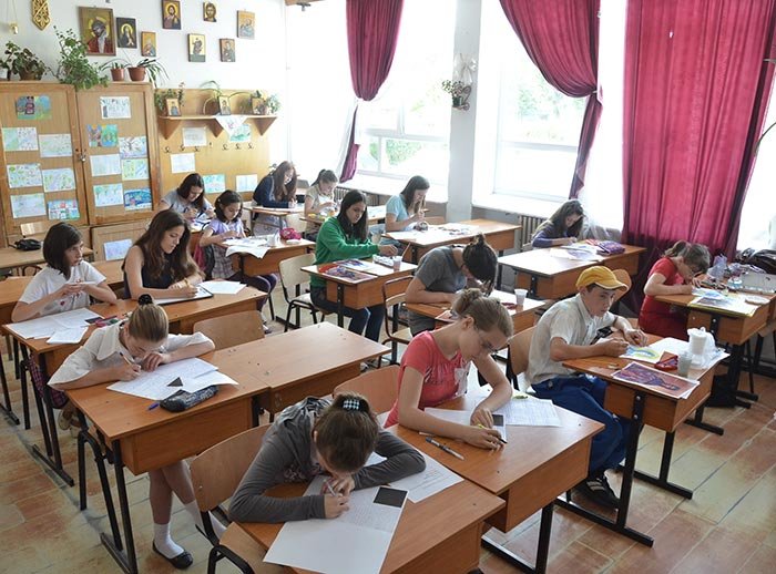 Dascălii sunt pentru modificarea programelor şcolare şi examenele diferenţiate 109367
