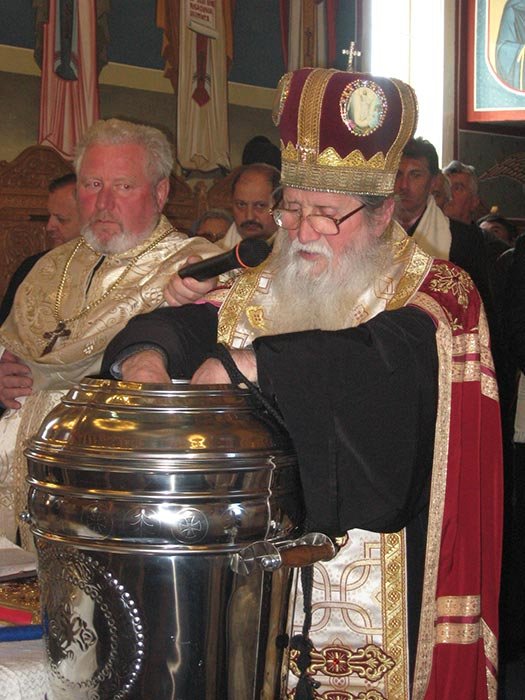 Centrul filantropic din Valea Putnei a fost sfinţit 109412