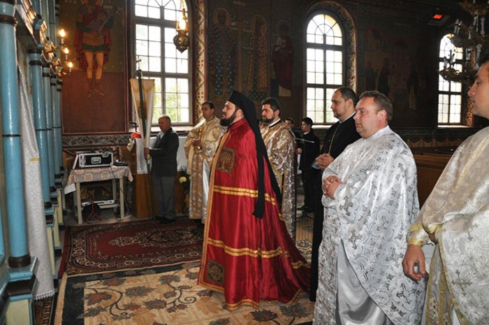 Liturghie arhierească la Cheud 109500