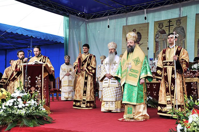 Sfântul Mucenic Dimitrie, cinstit de români şi greci în Capitală 109536