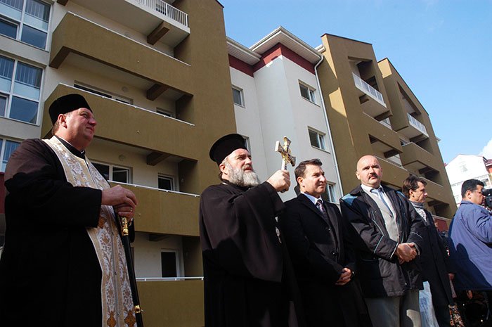 Binecuvântare arhierească în parohia Narcisa din Bacău 109548