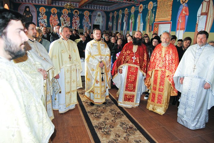 Schitul Nicolinţ şi-a sărbătorit ocrotitorul 109572
