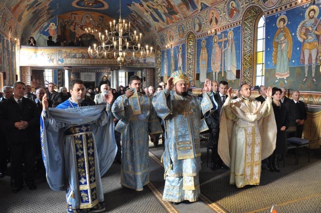 Slujbă arhierească la Hereclean 109658
