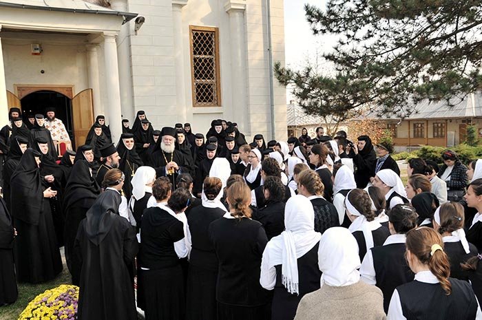 Popasuri duhovniceşti ale Patriarhului Teodor al II-lea 109665