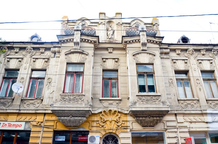 „Noi trebuie să ne vedem istoria pe stradă“ 109713