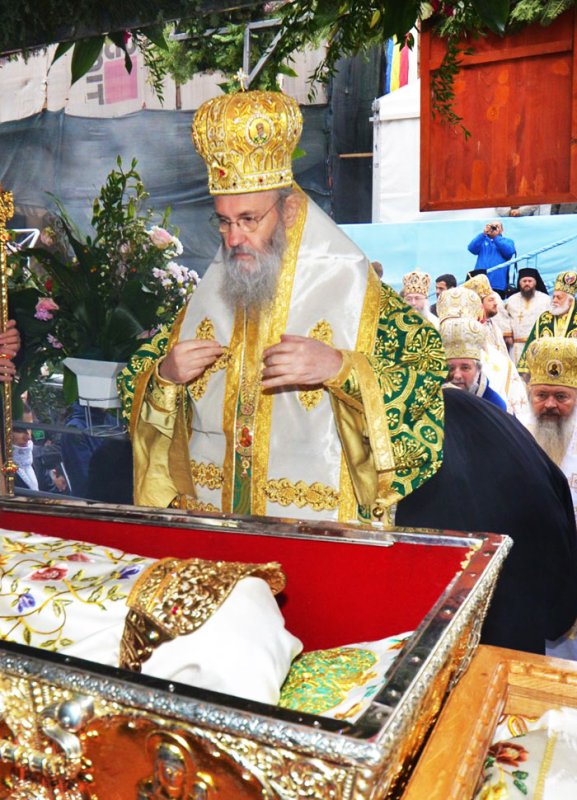 Cuvântul ierarhului: „Sfânta care uneşte toţi Balcanii“ 109797