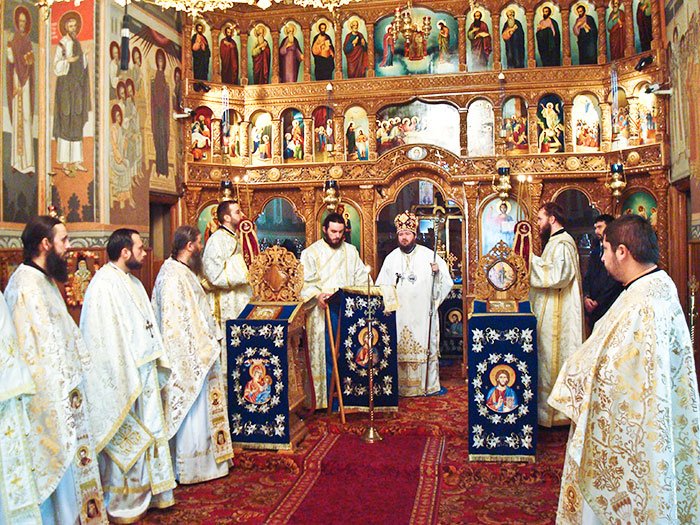 Un nou paraclis sfinţit la Mănăstirea „Sfânta Cruce“ 109898