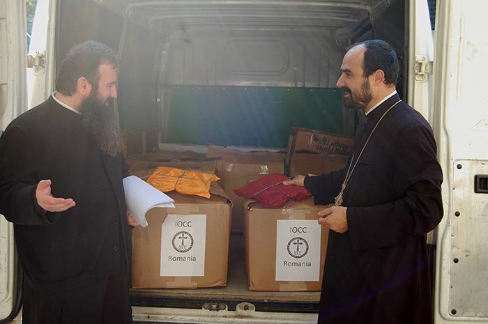 1.400 de pachete cu rechizite pentru copiii din Arhiepiscopia Timişoarei 109968