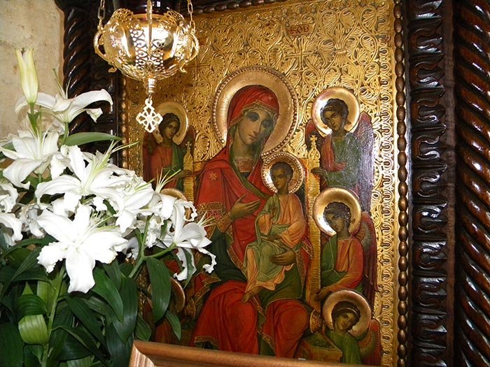 Împărăteasa Vieţii, Maica neamului omenesc 109970