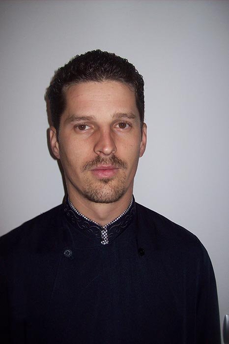 Răspunsuri duhovniceşti: Să ne îngrijim şi să ne sfinţim casele 109967