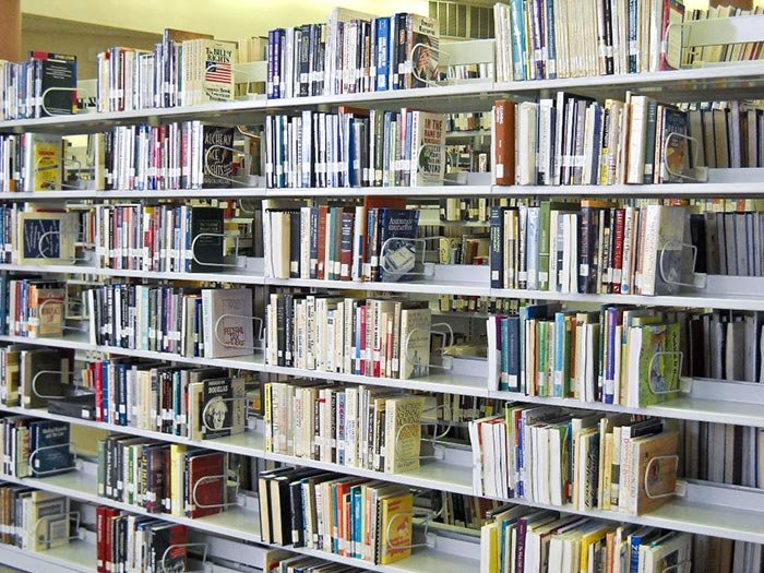 Folosirea în scop distructiv a progresului ştiinţei şi tehnicii 110043