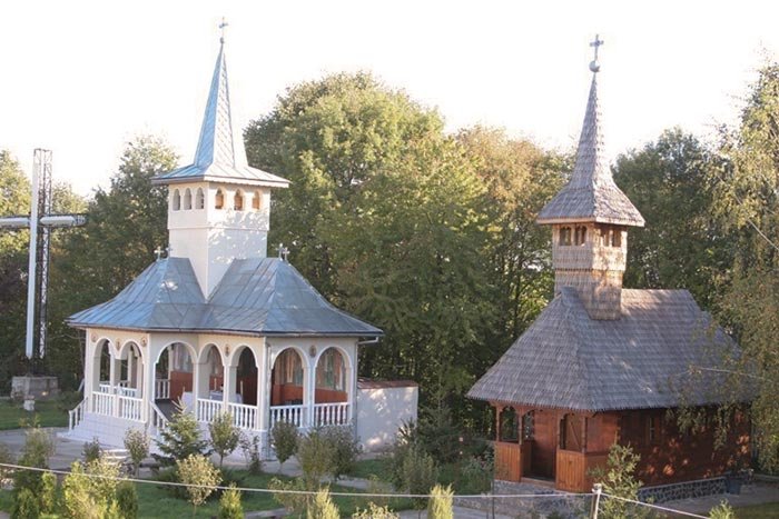 Inaugurarea bibliotecii Mănăstirii Teiuş 110023