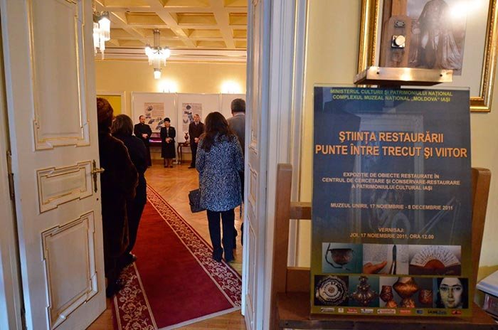 Taina obiectelor readuse la viaţă, într-o expoziţie deschisă la Muzeul Unirii 110082