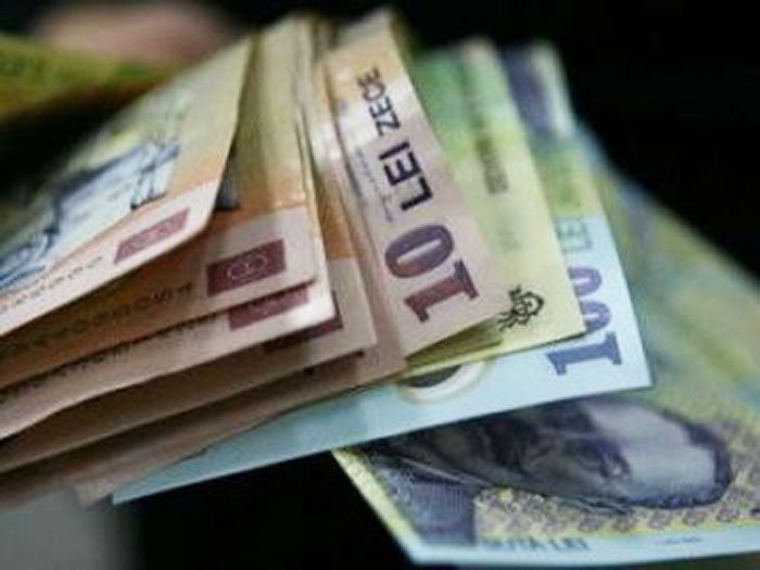 Românii nu se mai împrumută în valută 110186