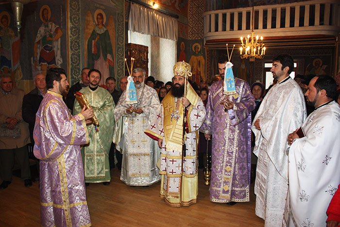Liturghie arhierească în Biserica Domnească 110221