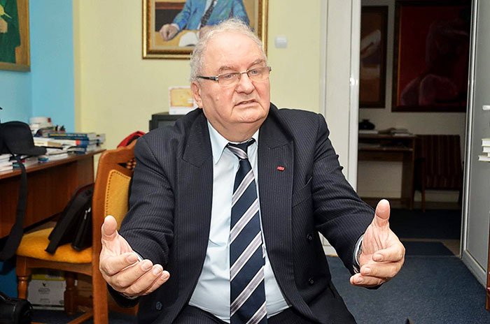 „De când a apărut inventatorul, el n-a fost niciodată ajutat“ 110297