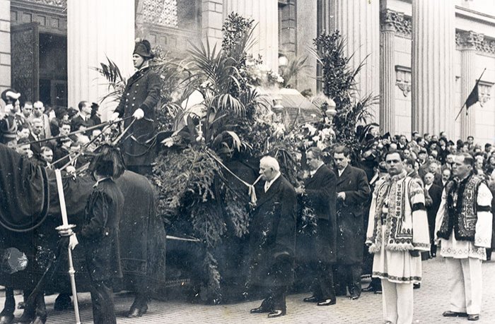 Decesul poetului Octavian Goga 110301