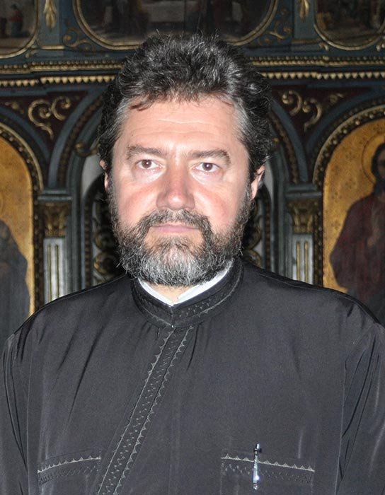 Răspunsuri duhovniceşti: Noiembrie este luna apostolilor neamului românesc 110336