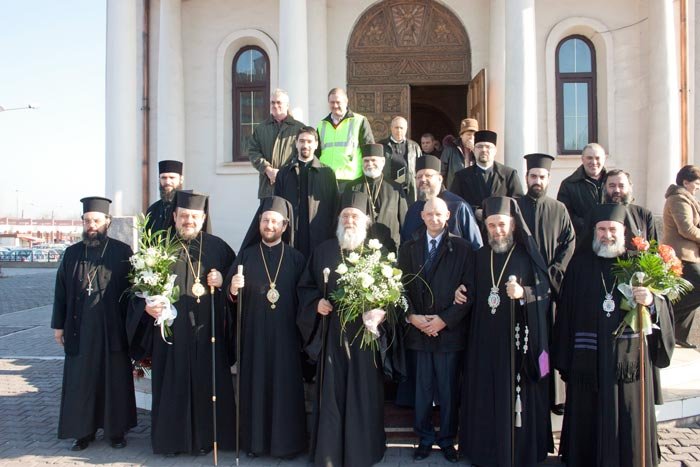 Hram la Seminarul Teologic şi la Combinatul Siderurgic 110351