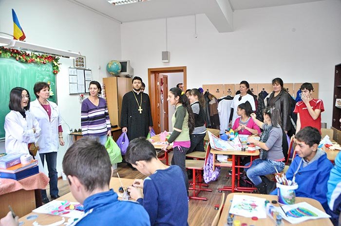 Daruri pentru 198 de copii cu deficienţe mintale 110409