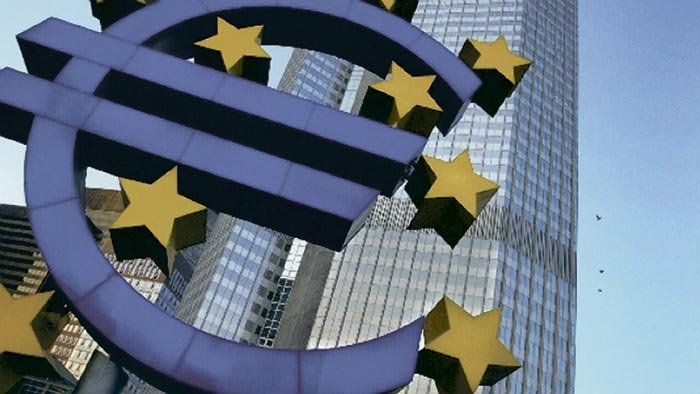 Germania şi Franţa vor guvern economic comun 110414