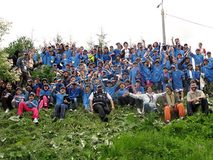 „Pentru a lucra cu tinerii trebuie să-i iubeşti, să «stai la masă cu ei»“ 110406