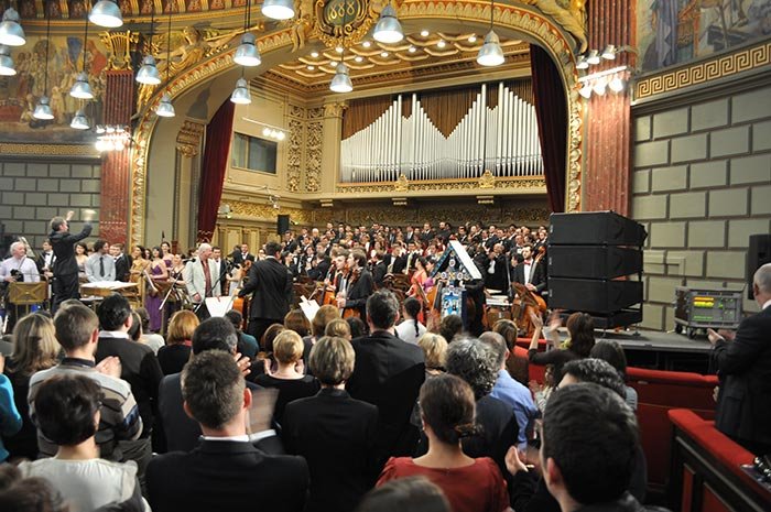 Vocile din Cimitirul Vesel s-au auzit la Ateneu 110412