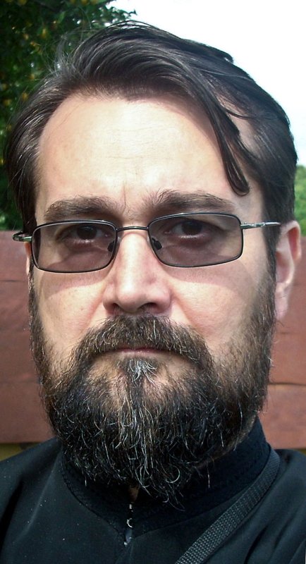 Răspunsuri duhovniceşti: Milostivul este primul beneficiar al gestului său 110506