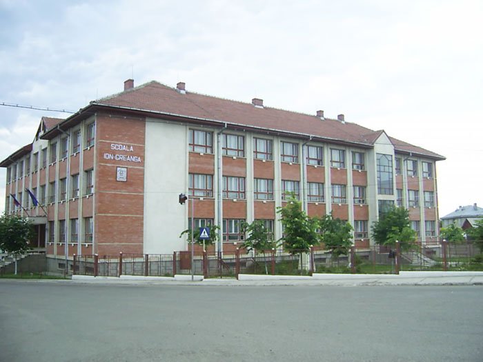 Elevii din Târgu Frumos pun la cale Ghidul european al copiilor 110575