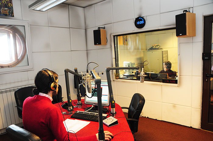 Noi emisiuni radiofonice „pe sufletul dumneavoastră“ 110578