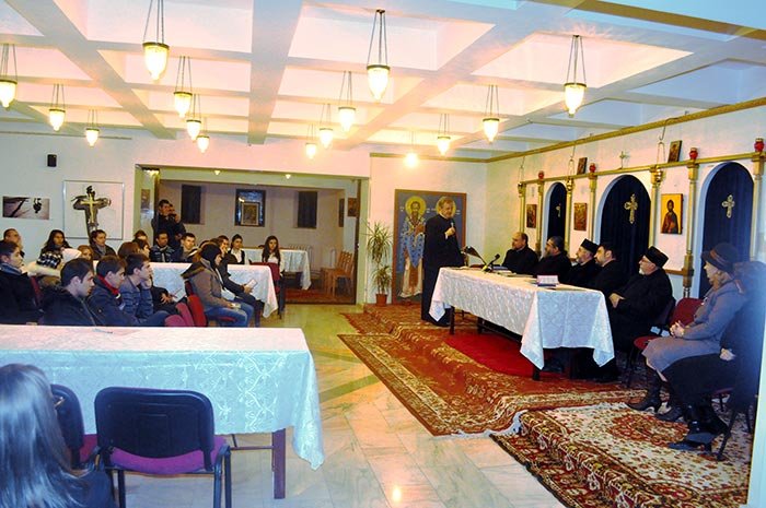 Trei zile de simpozion la Biserica „Adormirea Maicii Domnului“ - Galata din Iaşi 110632