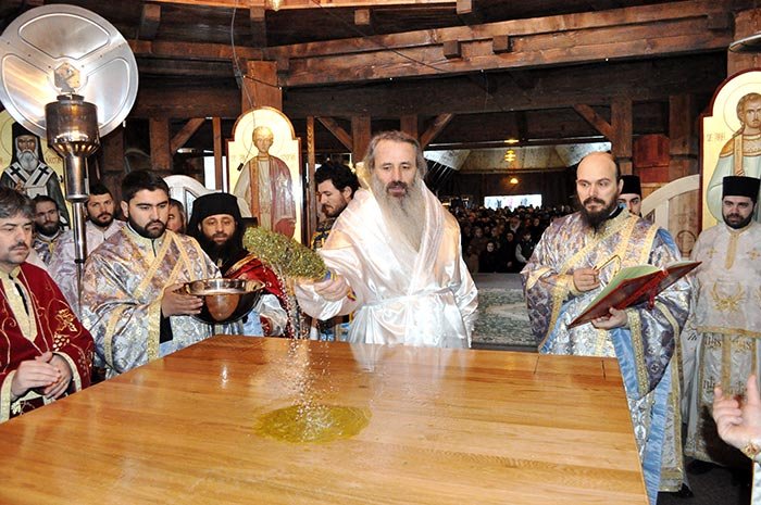 Altar de jertfă închinat Sfântului Spiridon, la Mănăstirea Nechit 110688