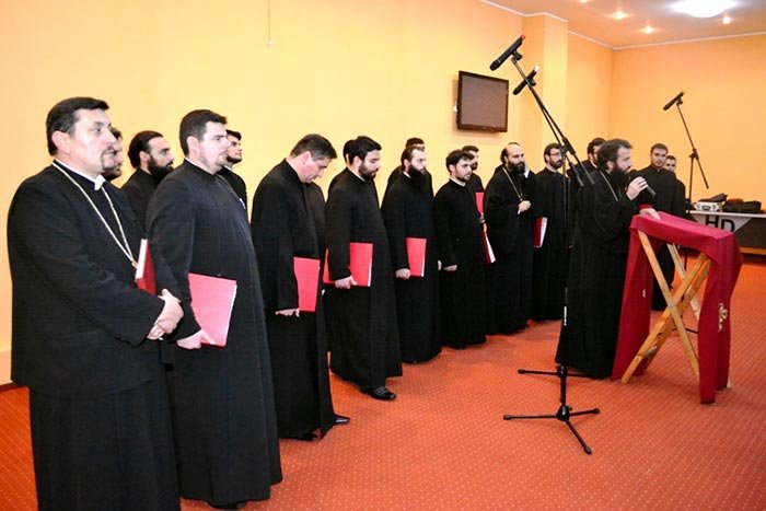 Concert de colinde în premieră la Băile Herculane 110682