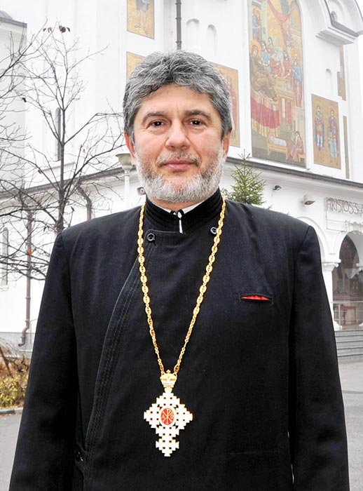 Răspunsuri duhovniceşti: Întreaga comunitate se uneşte pentru zidirea bisericii 110758