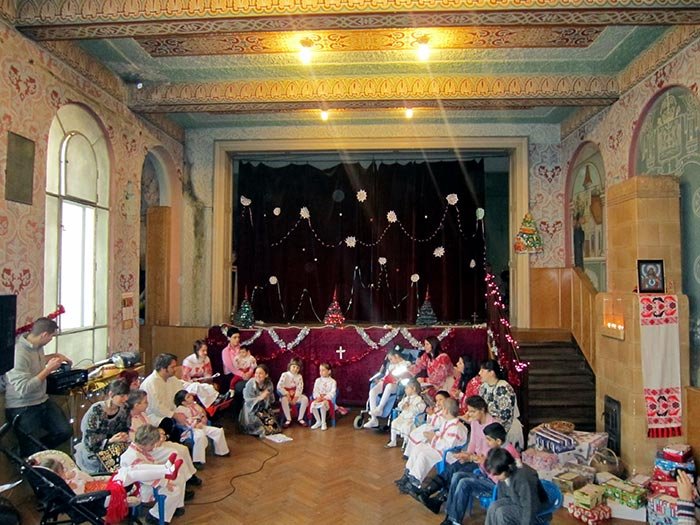 Serbarea copiilor de la Grădiniţa „Luminiţa“ 110896