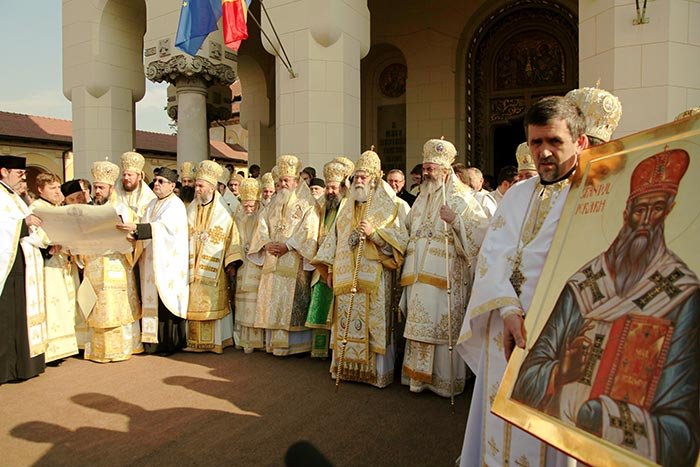 Calendarul ni s-a îmbogăţit cu trei sfinţi 110982