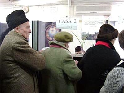 Acordarea beneficiilor sociale, condiţionată de plata taxelor 111033