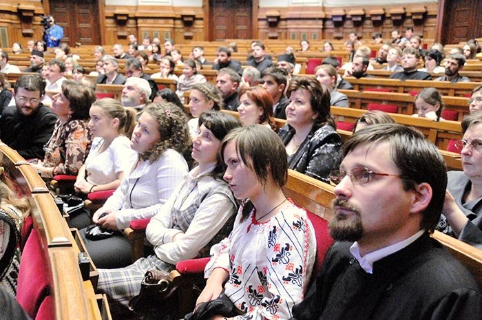 Meditaţii asupra familiei creştine în toată ţara 111008