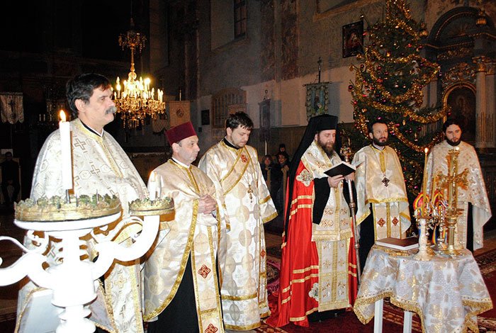 Românii de pretutindeni, în rugăciune la trecerea dintre ani 111053