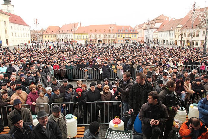 Sibienii au fost binecuvântaţi de Bobotează 111132