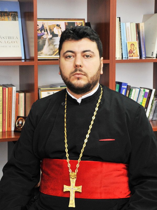 Ajutând pe cel bolnav Îi slujim lui Hristos 111140