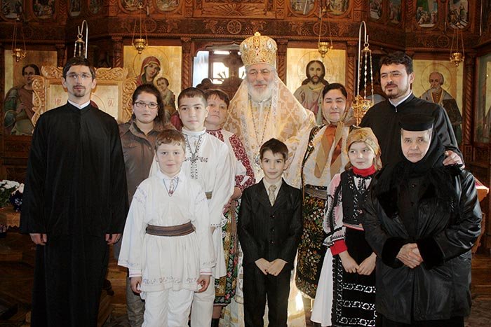 120 de ani de la sfinţirea bisericii din Sălătrucul de Sus 91274